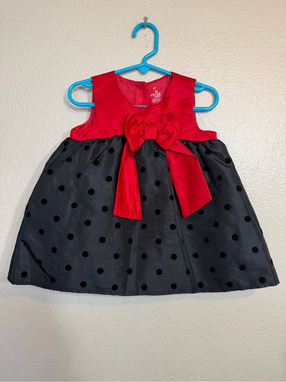 💕Bundle 3 of $20 Girls 3T Red and Black Polka Dot Bow Dress